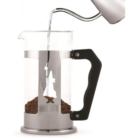 Bialetti Preziosa wordt gevuld met water