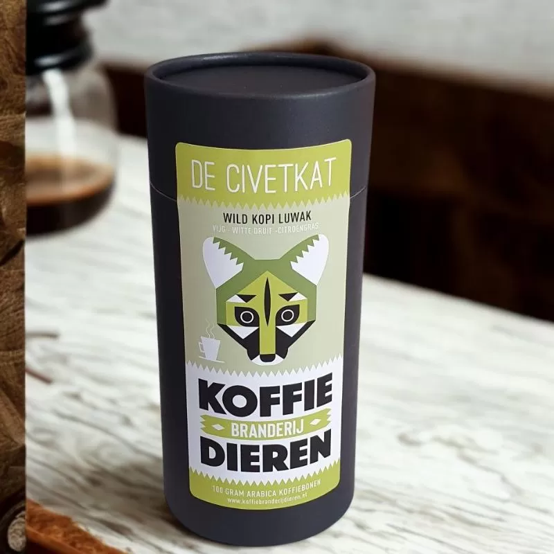 Wild Kopi Luwak van koffiebranderij Dieren op een sfeerfoto in een luxe geschenkverpakking met een etiket met de civetkat